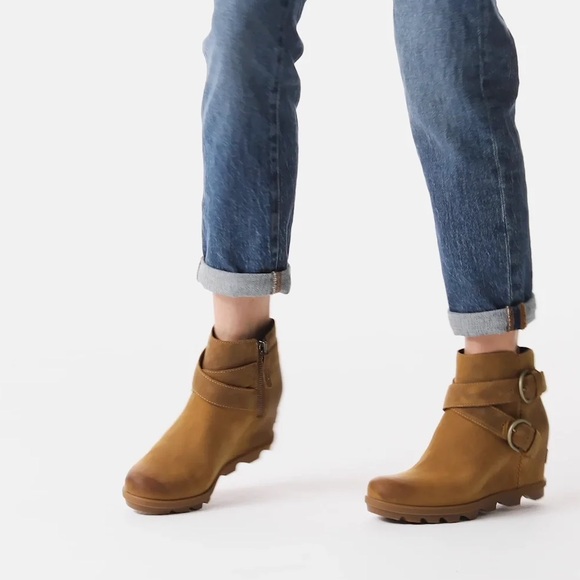 Sorel Shoes - Sorel Joan of Arctic Wedge II Buckle Boots